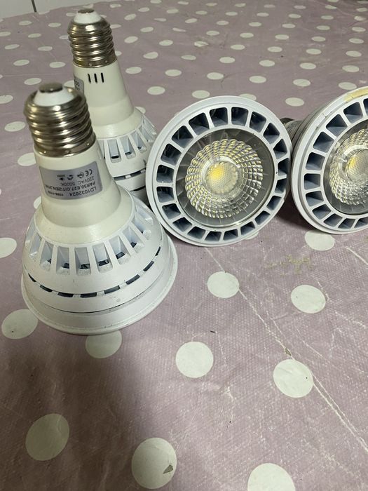 9 lampadas LAD  PAR 30, E27,citizen,21w, 220 VAC, 5000 k