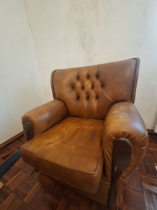 Poltrona sofá em bom estado