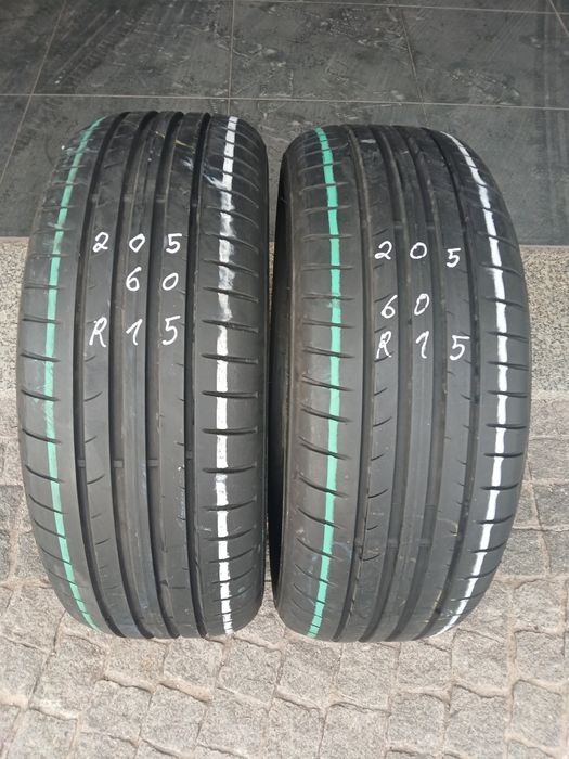 2 pneus 205 60 r15 Dunlop
