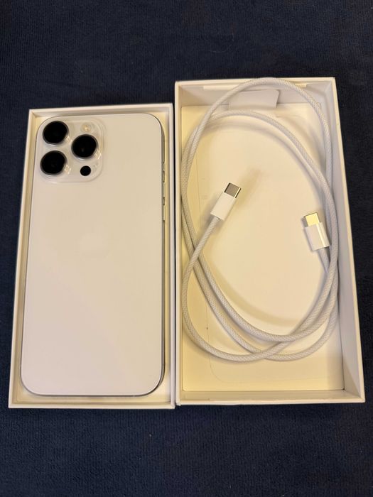 IPhone 16 pro max 256gb (white)