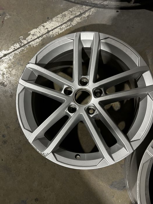 Jantes originais Volkswagen Golf GTD 17 5x112