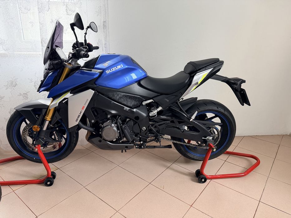 Suzuki
