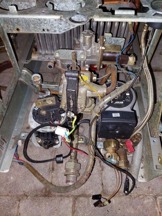 Б/в котел Junkers/Bosch ZW20 KD/KE, ZW23 KE, теплообміник, насос та ін