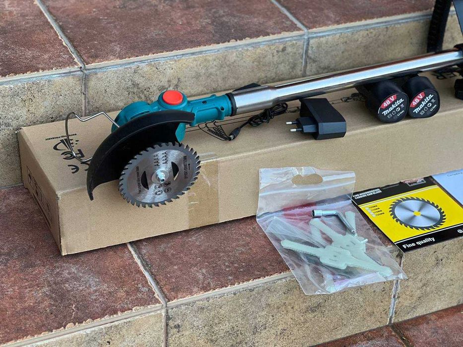 Газонокосилка аккумуляторная беспроводная. Триммер. Makita. Макита