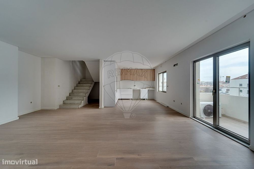 Duplex T3 para venda