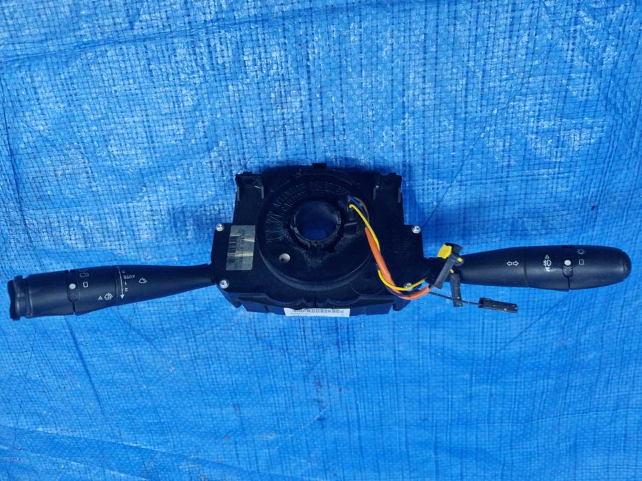 Citroen C2  przełącznik zespolony kombajn taśma Gwarancja 964.88210XT