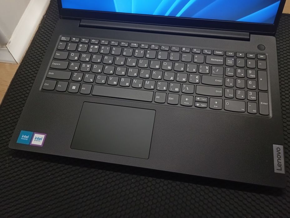 Нотубук Lenovo V15 G2 (В ідеальному стані, користувались 6 міс)