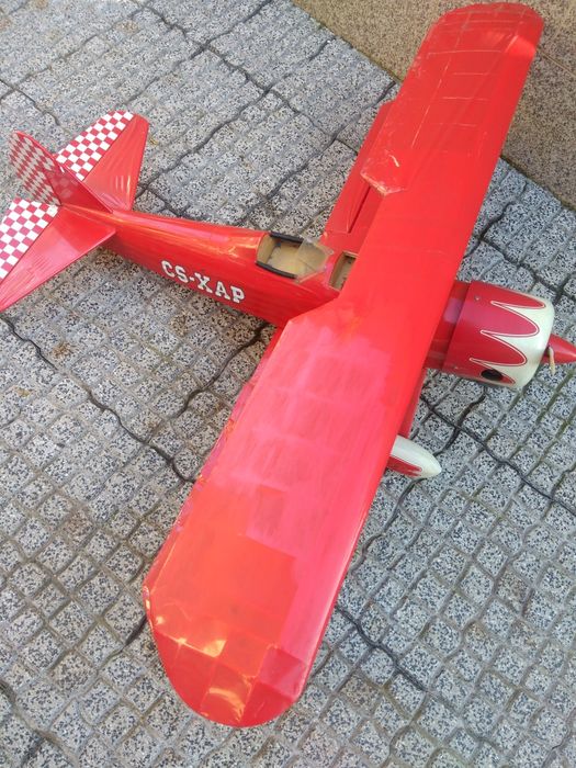 Avião aeromodelismo com motor