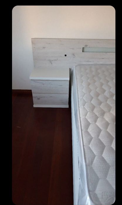 Cama de criança em madeira