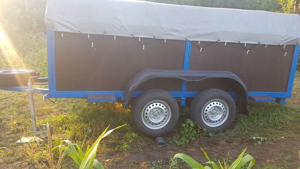 Причеп  легковий