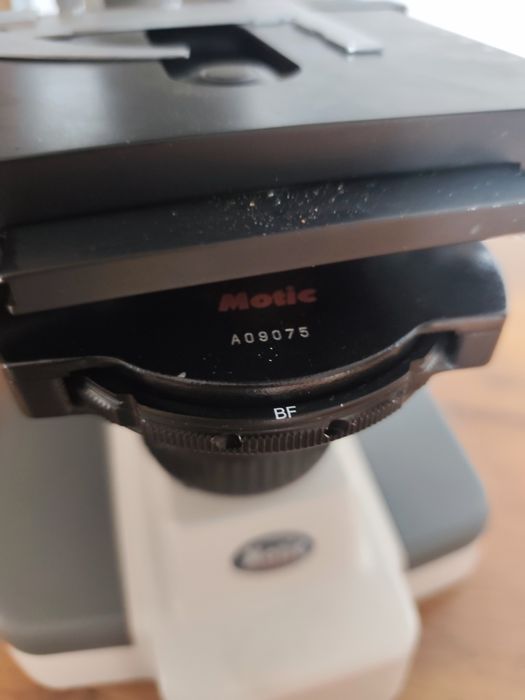 Mikroskop Motic B3 elite trino