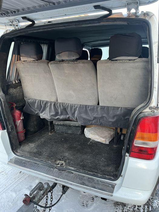 Грузоперевозка пасажиров бусом с прицепом. Перевозка лежащих людей