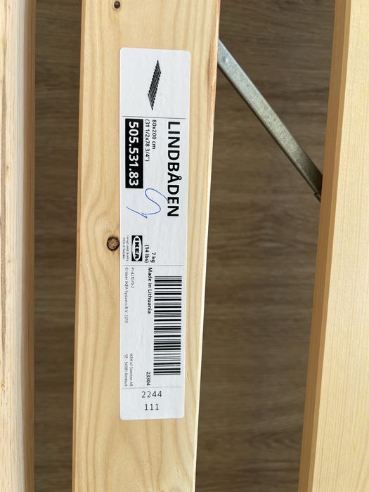 Cama IKEA LINDBÅDEN 160×200 + colchão IKEA VALEVÅG (conjunto)