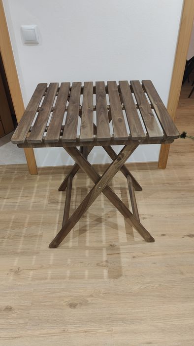 Mesa de madeira dobrável (IKEA)