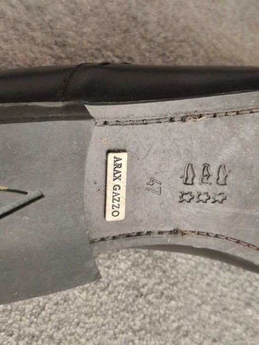Sapatos Homem tamanho 47