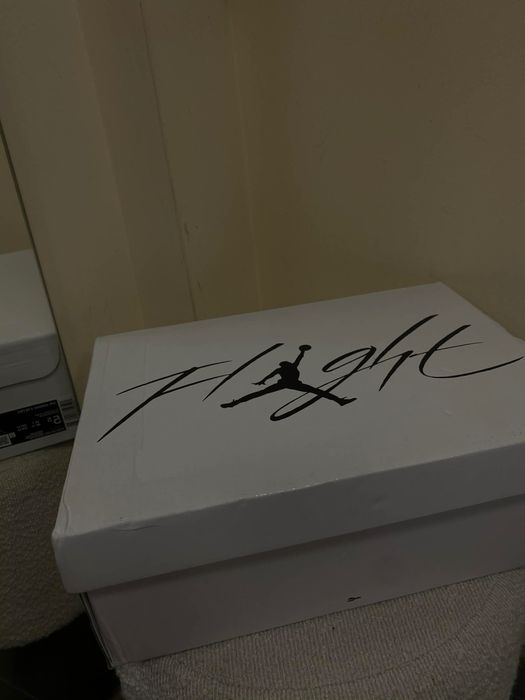 Bialo czarne Air Jordan 4 Retro