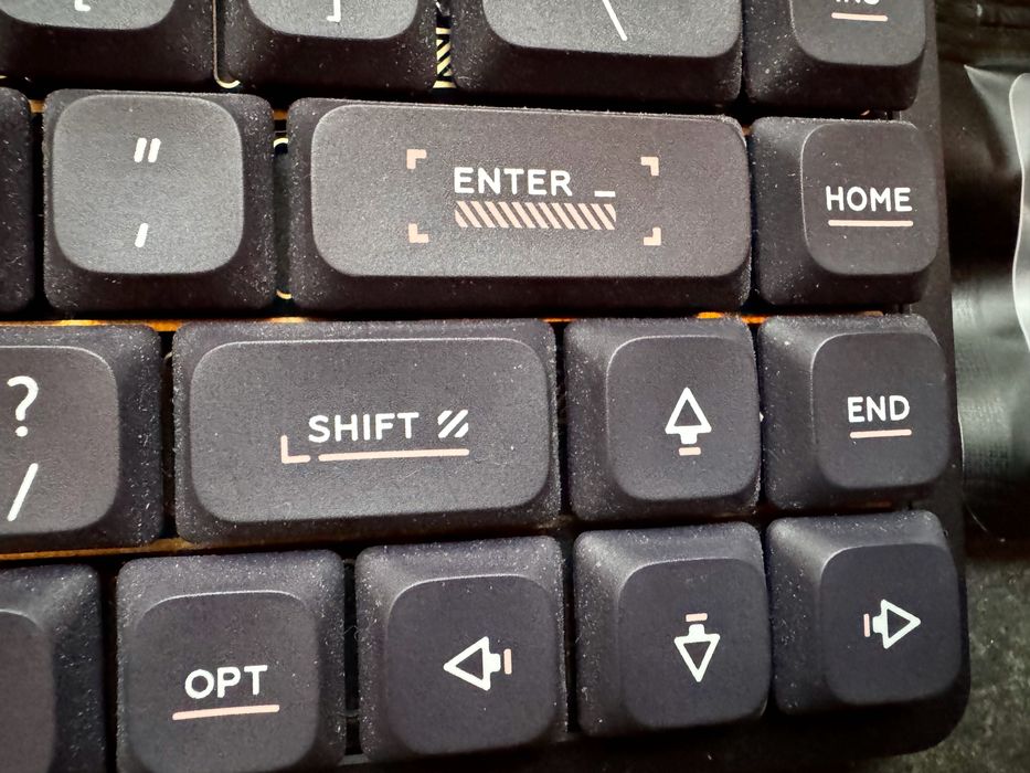 IQUNIX MG75 – bezprzewodowa mechaniczna klawiatura 75% | stan idealny