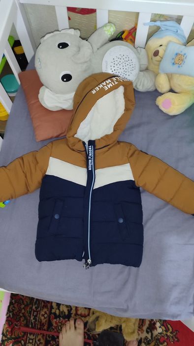 Продам дві курточки 80 розмір