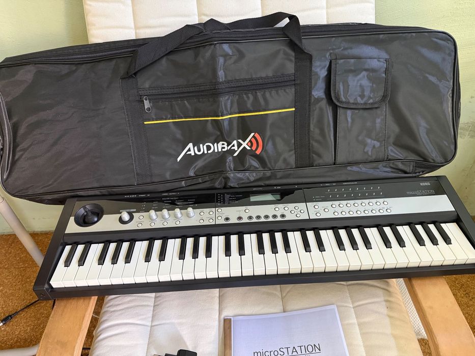 Korg Microstation 62 teclas