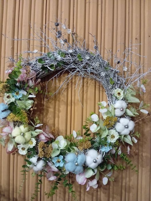 Декоративный венок . Венок из цветов