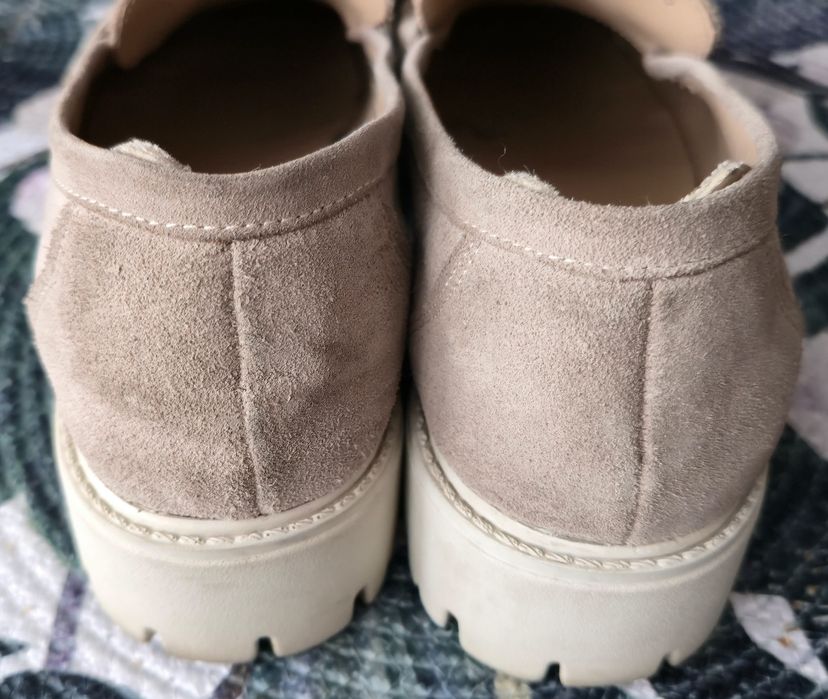 Półbuty mokasyny zamszowe beżowe