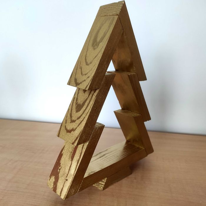 Drewniana choinka ozdoba świąteczna 19 cm - złota