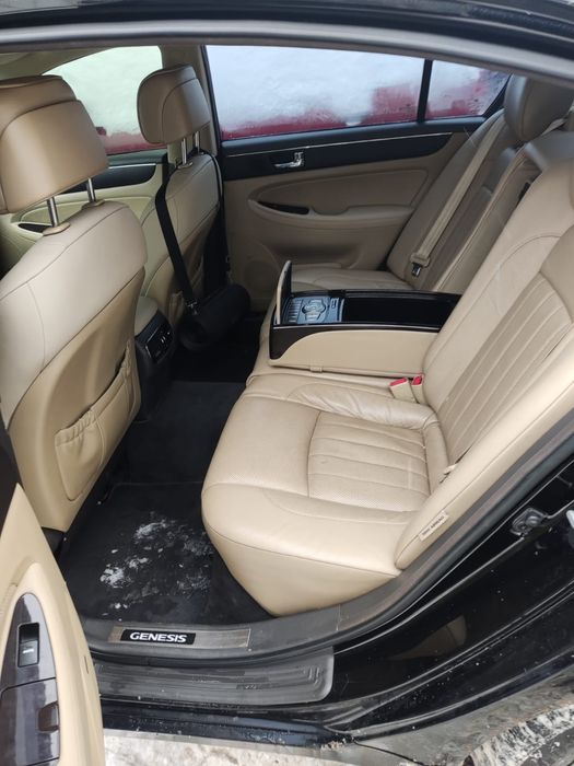 Продам Хундай Генезис