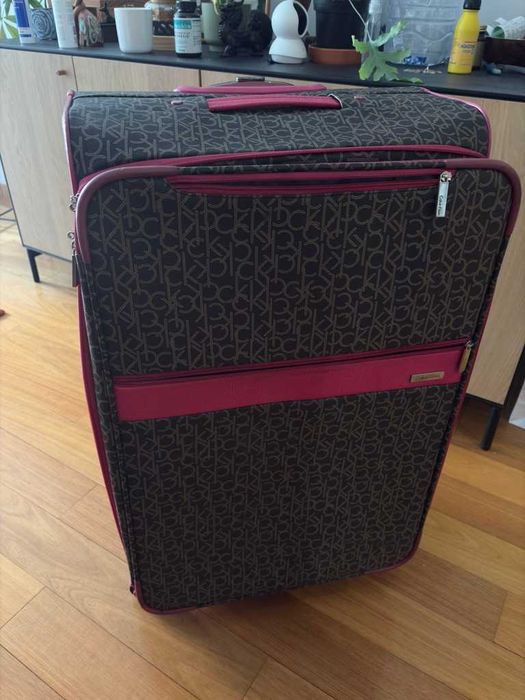 Mala de viagem Calvin Klein XL 4 rodas expansível – Excelente estado