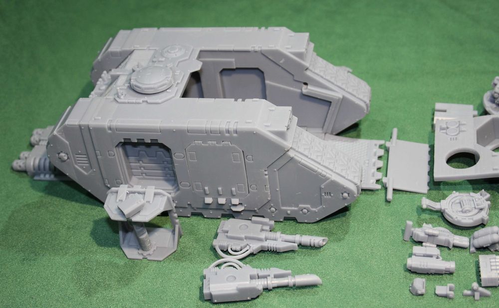 LAND RAIDER - figurka kolekcjonerska