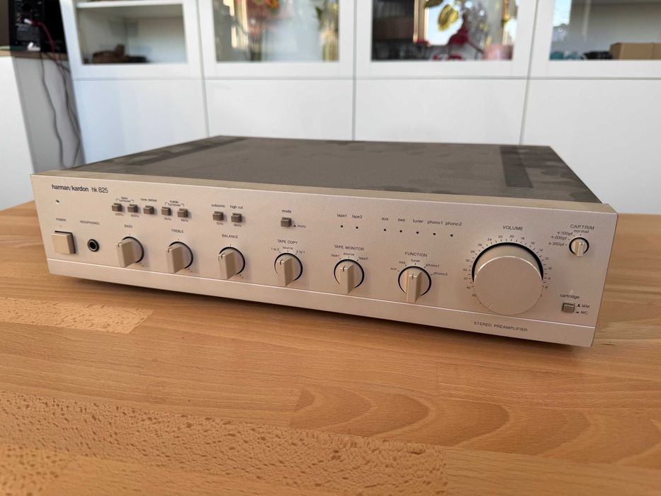 Harman/Kardon HK 825 Przedwzmacniacz prawie ideał