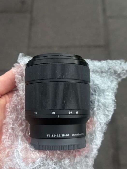 Obiektyw  Sony  28-70mm f3,5-5,5 e-motion.