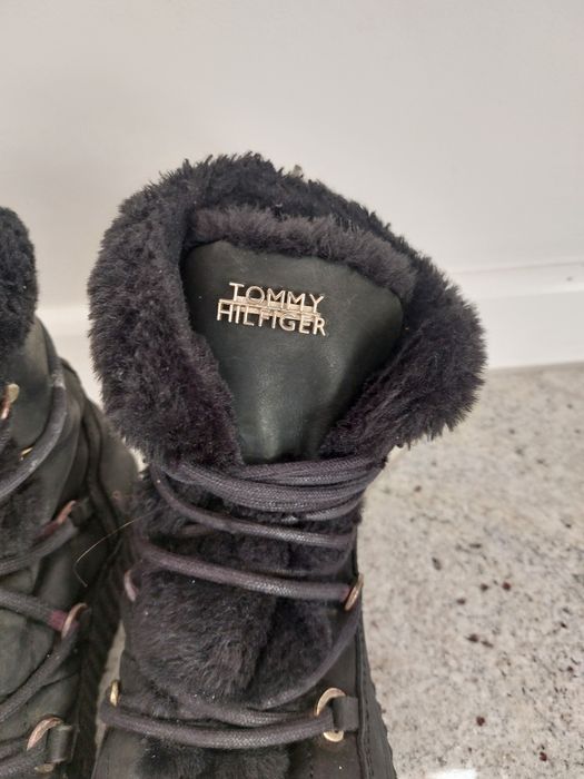 Czarne skórzane botki śniegowce ocieplane rozmiar 40 tommy hilfiger