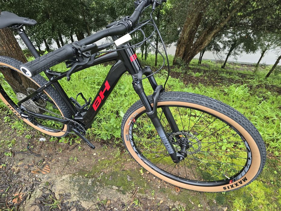 Bh eletrica m 29 oportunidadeee de exposicao