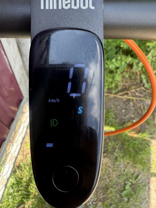 Самока ninebot бу в хорошому стані