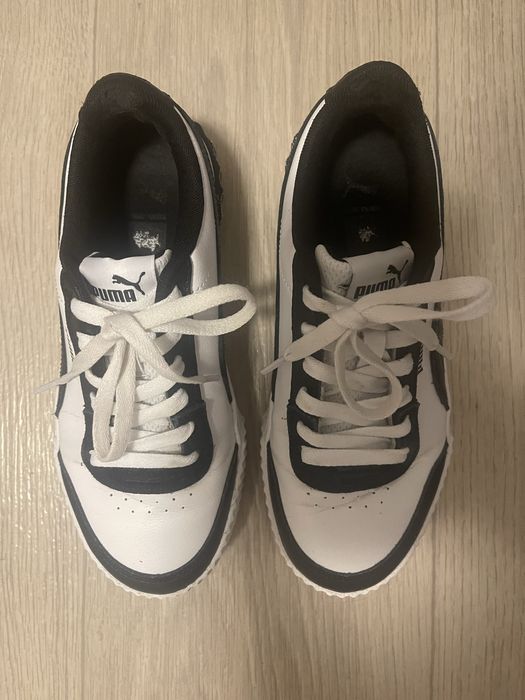 Жіночі кросівки Puma 37 розмір (23 см) чорно-білі