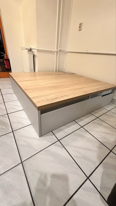 Podest dludosc -130*szerokosc-130*wysokosc-32