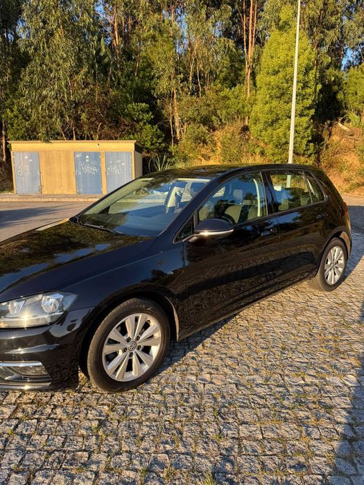 VW Golf VII (7,5) 1.6 TDI 115cv Comfortline | Manutenção Certificada