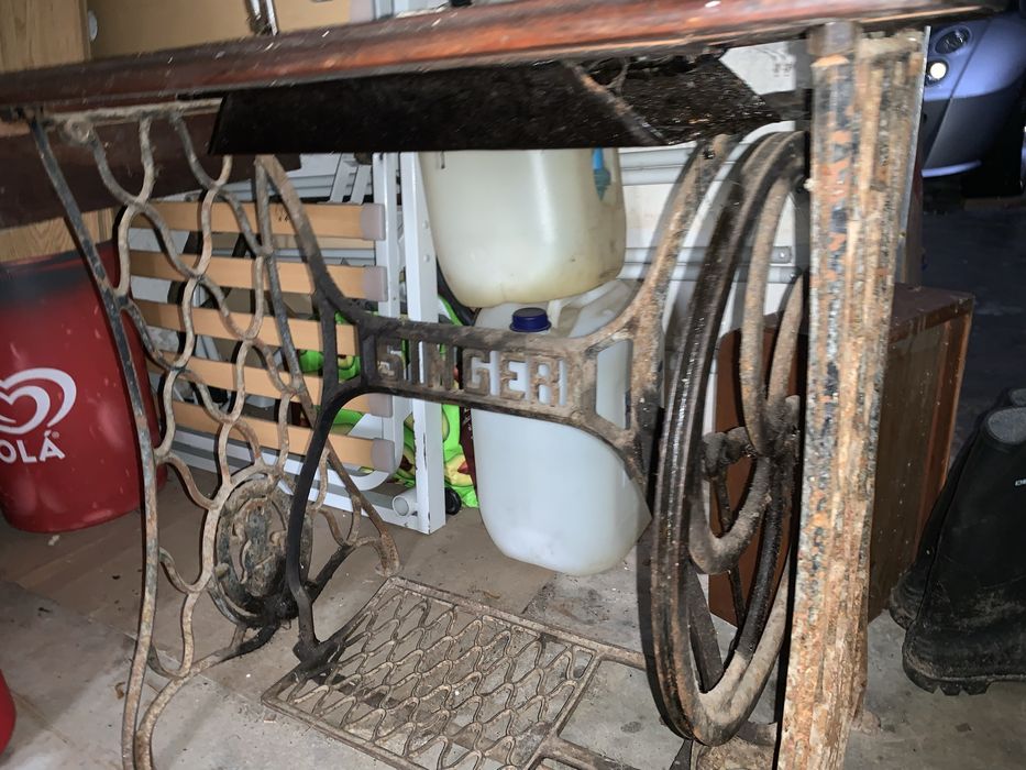 Maquina singer antiga