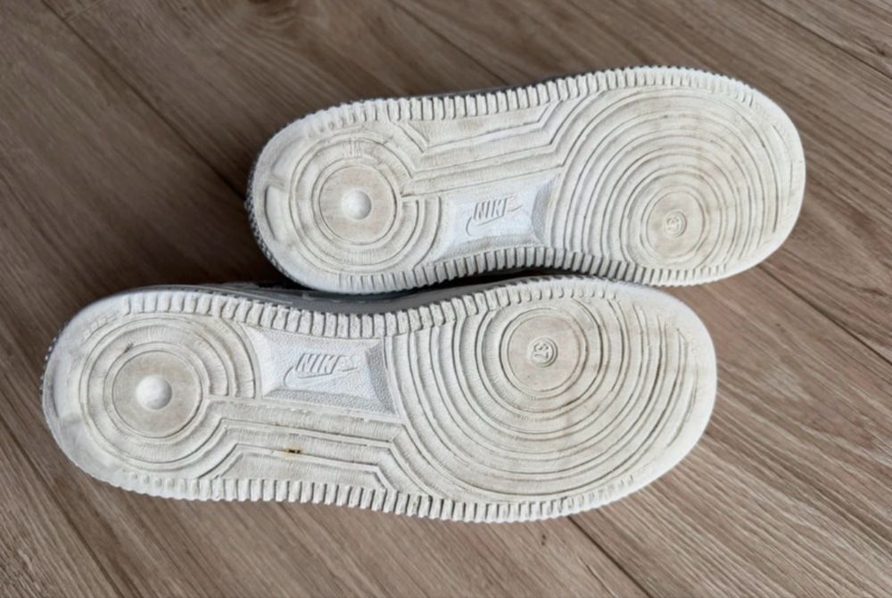 Buty Nike w rozmiarze 37