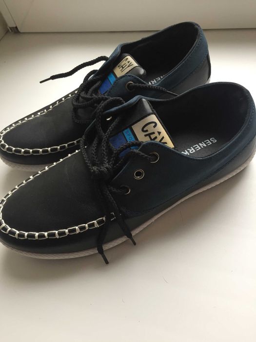 Взуття чоловіче Мокасини