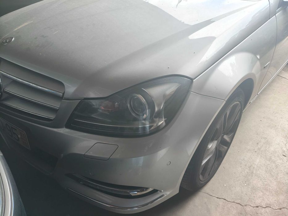 Mercedes c220acidentada