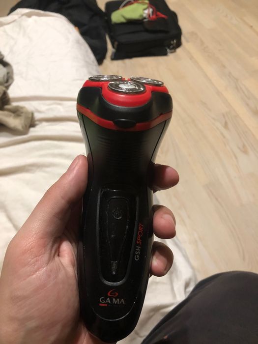 Продам электробритву
