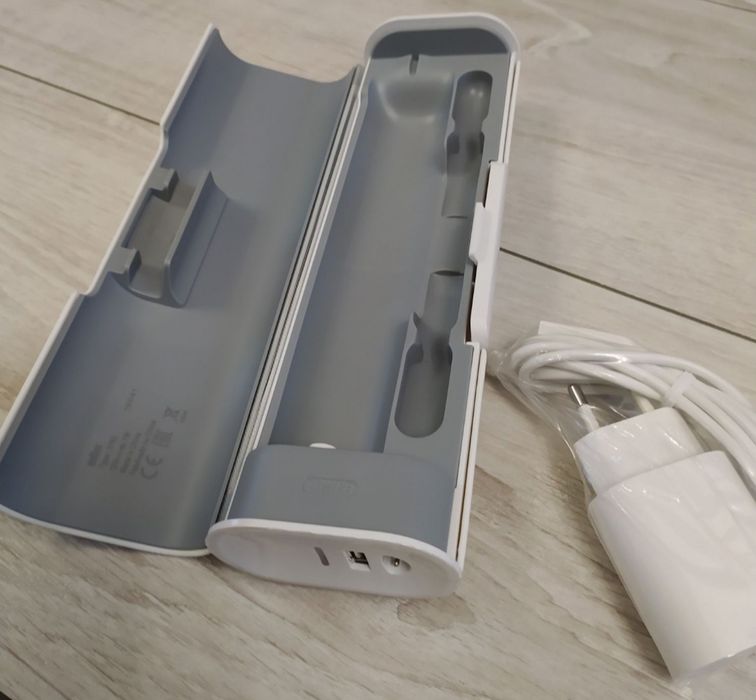 Etui szczoteczki elektrycznej oral-b etui wraz z ładowarką