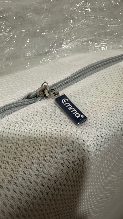 Colchão Emma One Casal 140x200cm - Como Novo