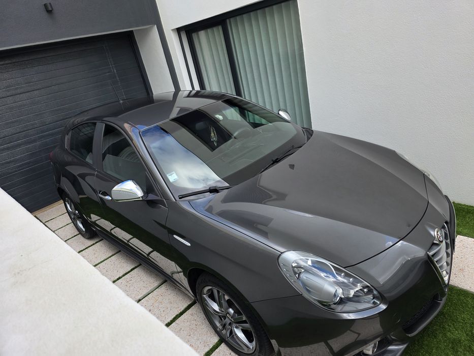 Alfa Romeo Giulietta 1.6 JTDm Distinctive. Nacional.