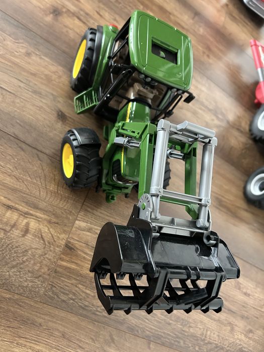 Traktor zabawka regulowana