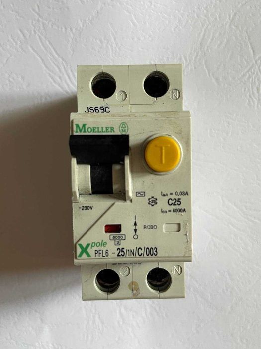 Дифавтомат  Moeller PFL6-25 1P+N C 30mA AC 25A