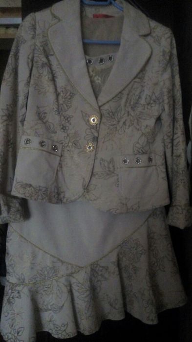 Костюм вельветовый