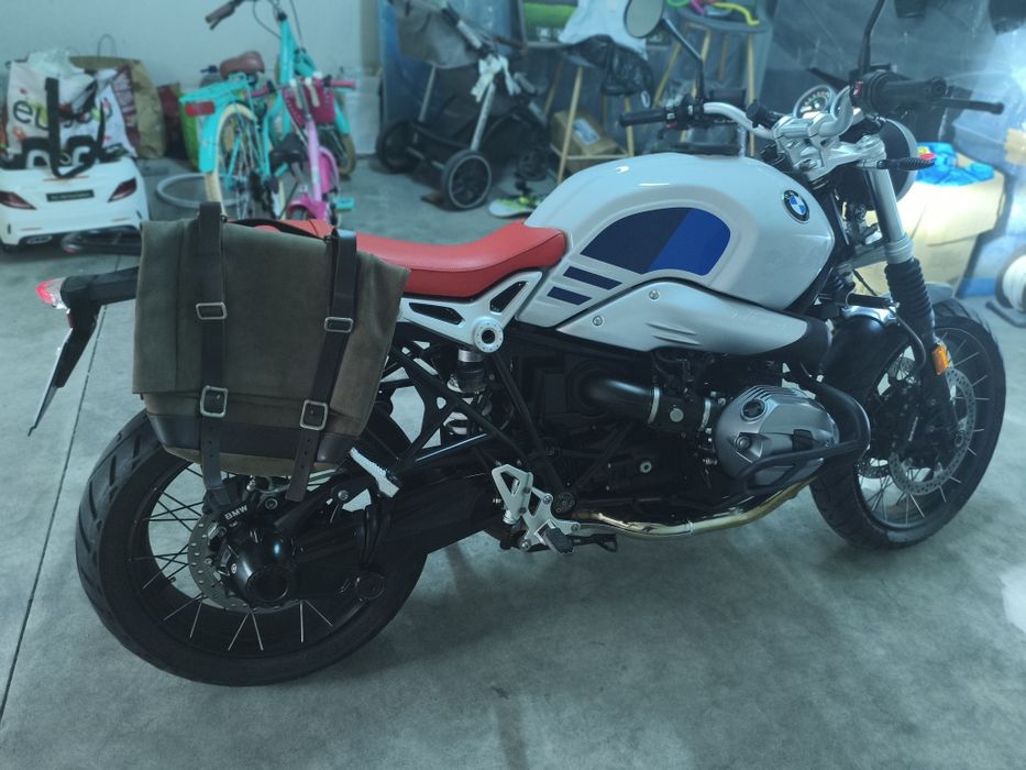 BMW r nine t urban