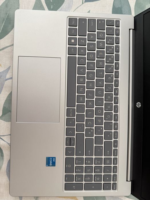 Portátil HP 15” | 8GB RAM | SSD 256GB